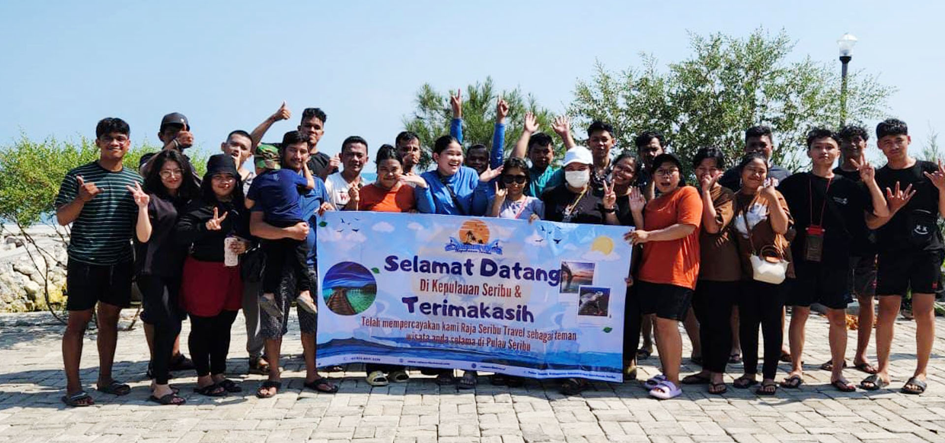 banner rajaseributravel rev